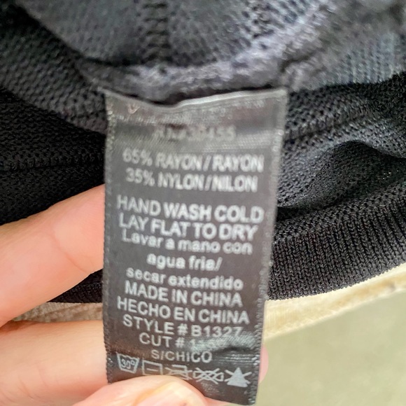 Wow Couture Color-block Bandage Bodycon Dress Size Small - Picture 6 of 6